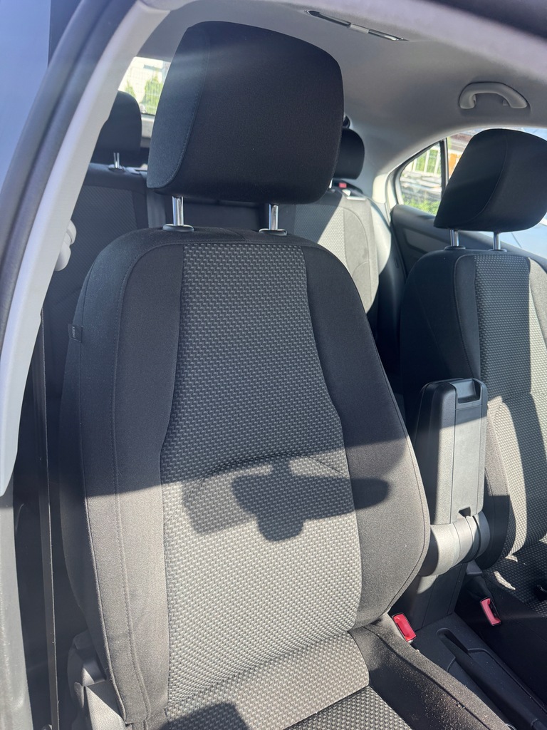 фото №10, Seat toledo iv hb 5d сиденья перед задняя комплект