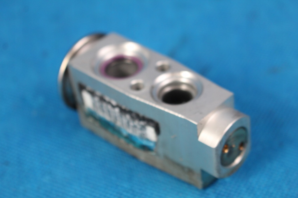 фото №8, Audi q3 e-tron 45 испаритель радиатор кондиционера клапан 22r 5q1816100a