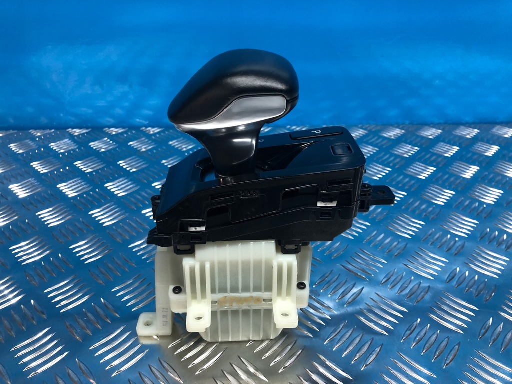 фото №1, Kia stinger ручка автоматическая коробка передач домкрат выборщик передач