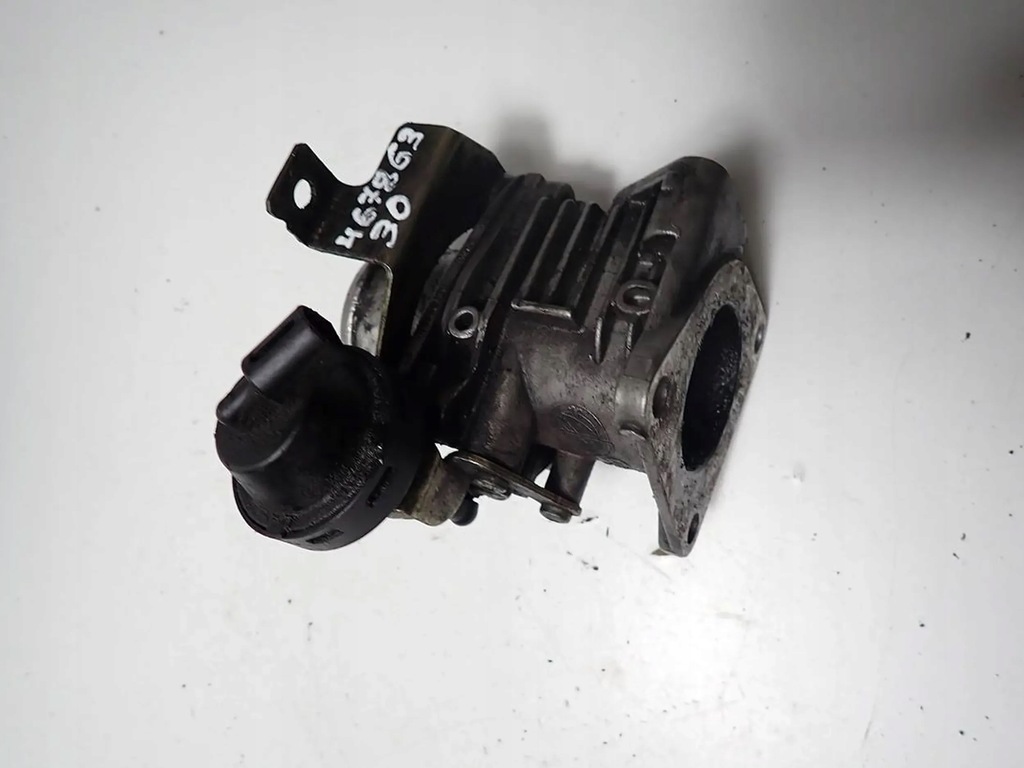 фото №1, Дроссельная заслонка alfa romeo 166 2.4jtd 46786330