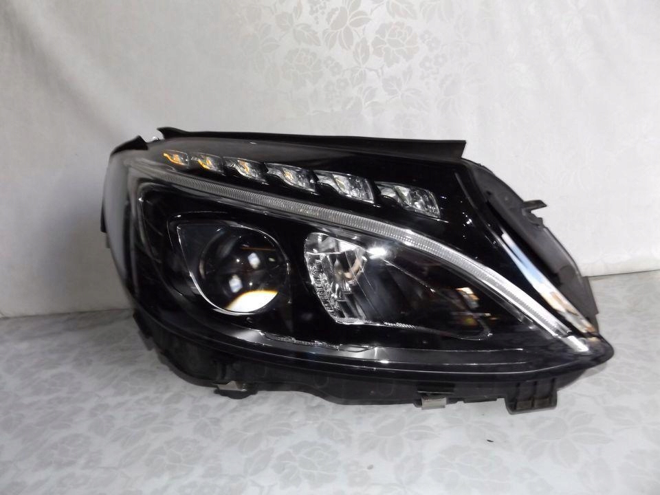Купити Лампа перед передня права mercedes gle w166 led a1669067602 2015-2018