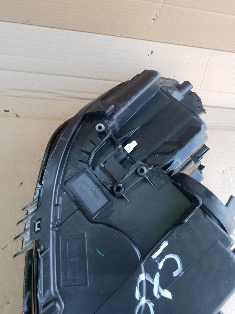 фото №16, Peugeot 208 ii 20-23 лампа левая перед передняя full led