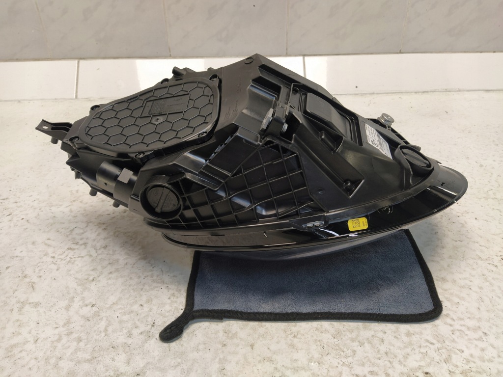 фото №11, Porsche carrera 992 911 лампа фара full led ліва перед przenia nowa