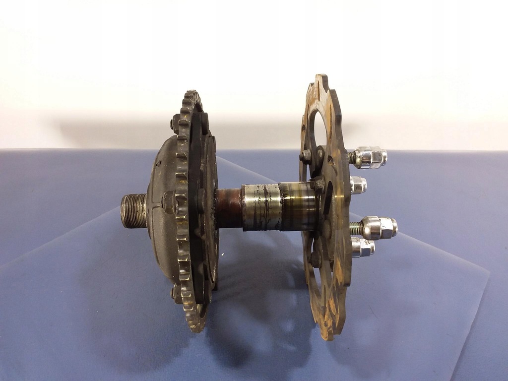 фото №3, Honda cb1000r sc60 ступица oś задняя задняя