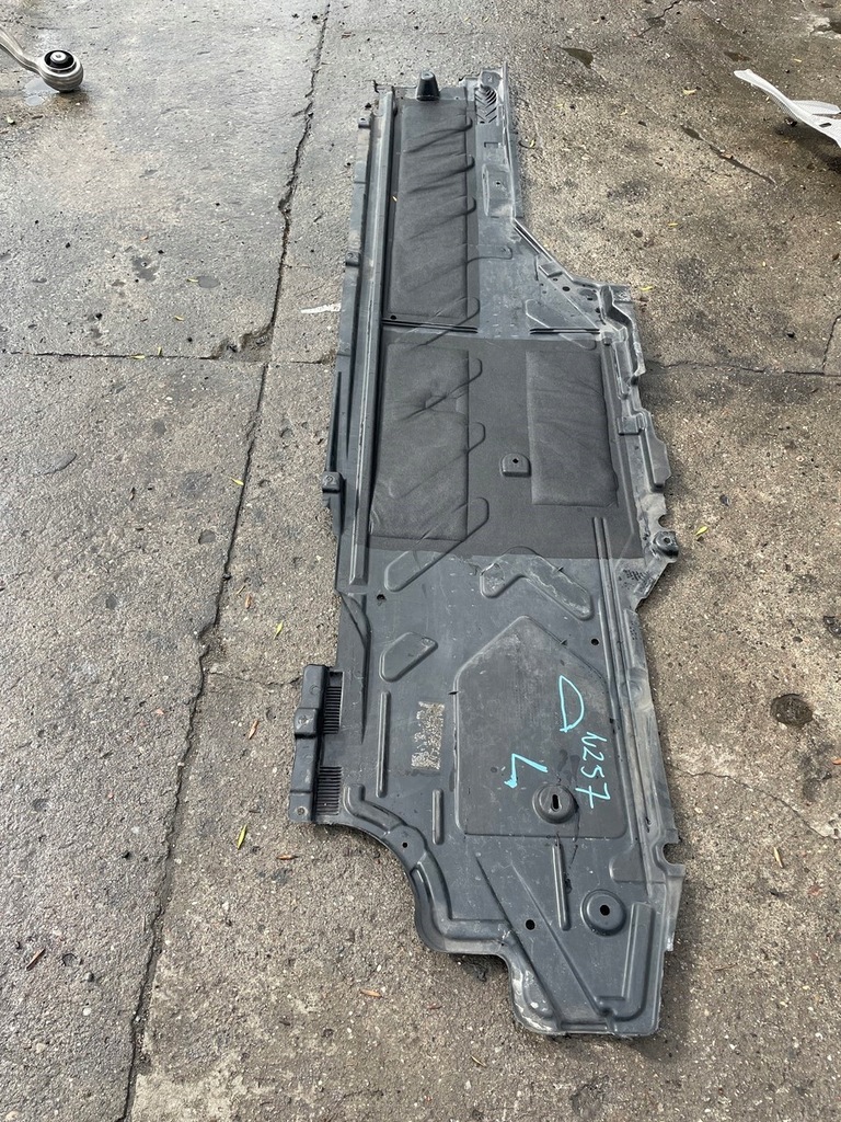 фото №1, Mercedes w213 w257 защита подвеска a2136806307