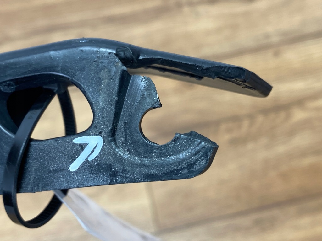 фото №8, Напрямна кронштейн бампера dodge charger 2015+ usa