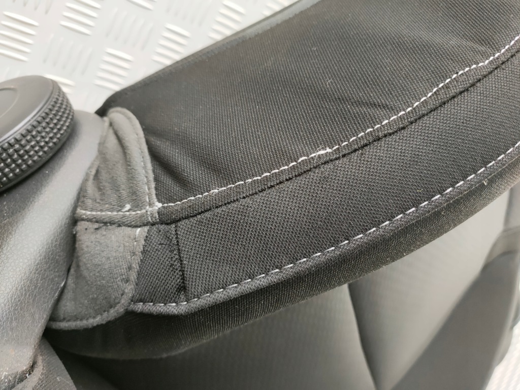 фото №7, Hyundai i30 iii 16-23 fastback sport сидіння передні заднє сидіння комплект europa