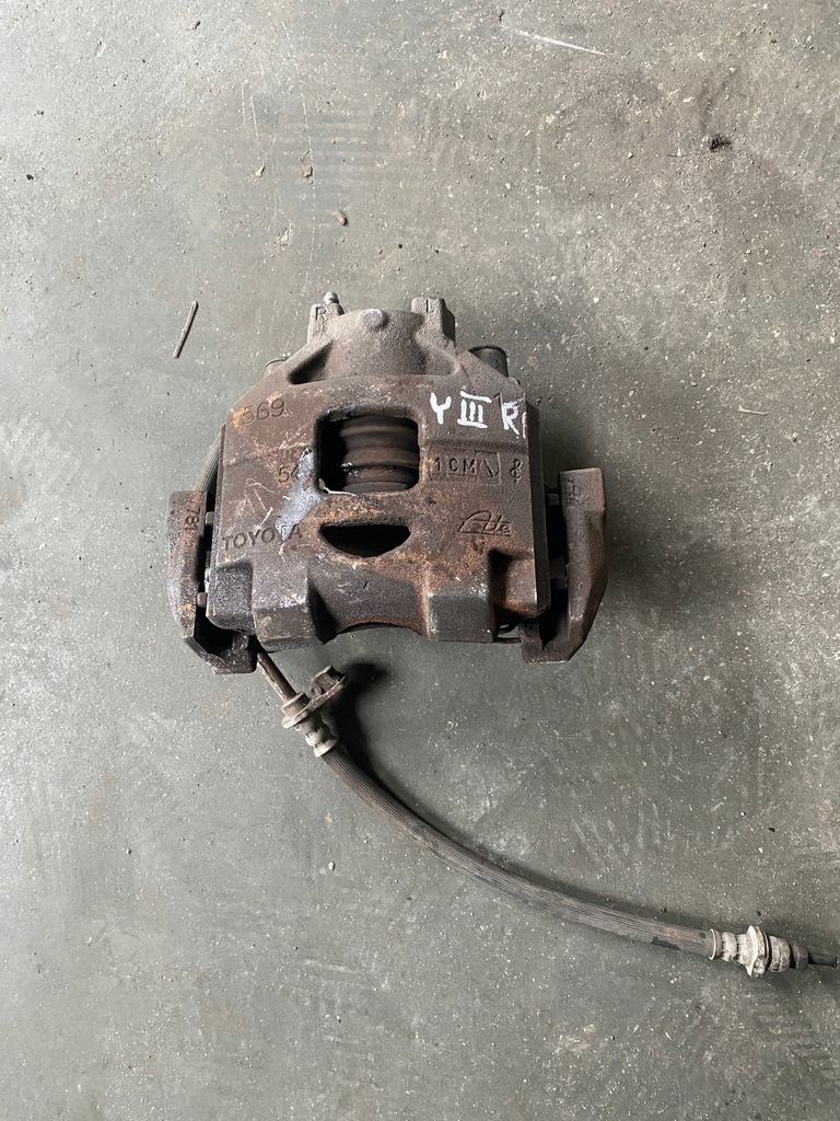 фото №1, Суппорт правый перед toyota yaris iii