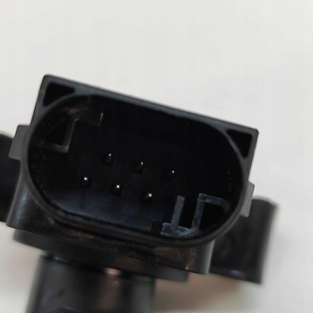 фото №6, Kia ev6 2023 датчик педалі гальма / стоп-сигнал