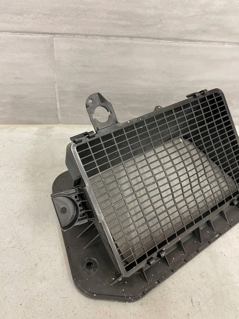 фото №6, Решітка впуск повітря a4 b9 a5 8w оригінал