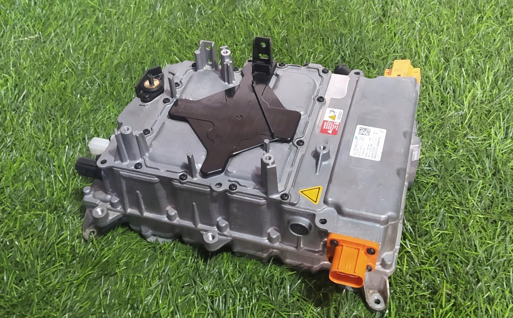 фото №1, Преобразователь напряжения porsche taycan 9j1959663