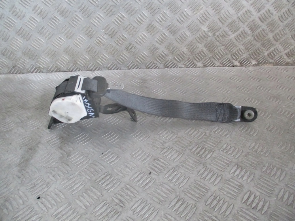 Купити Ремінь безпеки правий задній opel insignia рестайлінг  13-17r