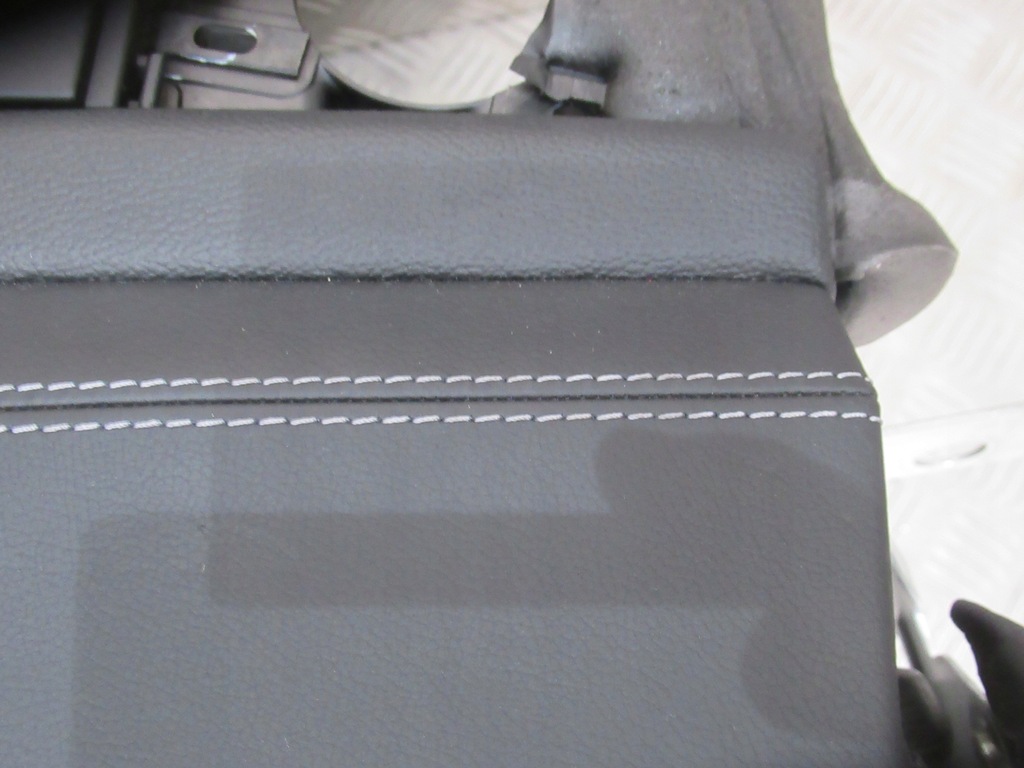 фото №7, Maserati ghibli приборная панель консоль подушка безопасности подушки безопасности ремни кожа белый nic orginal