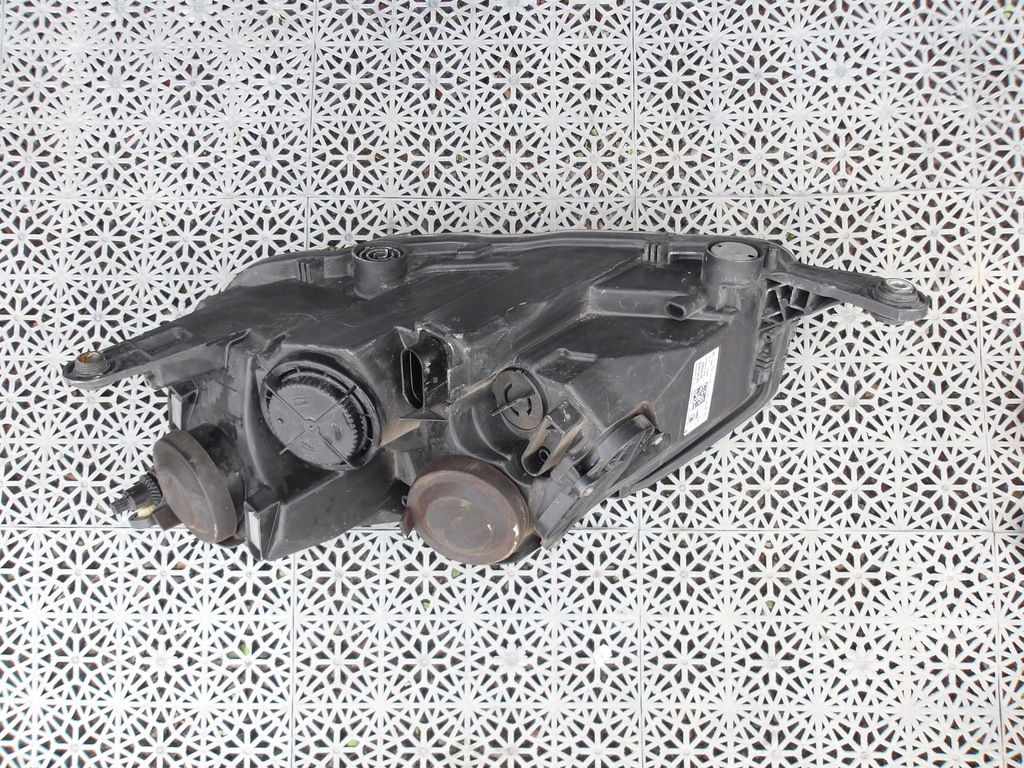 фото №4, Лампа передня права skoda rapid