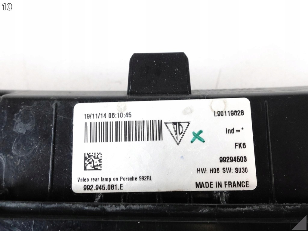 фото №11, Porsche 911 992 19- лампа led молдинг накладка w багажник задняя europa czerwona