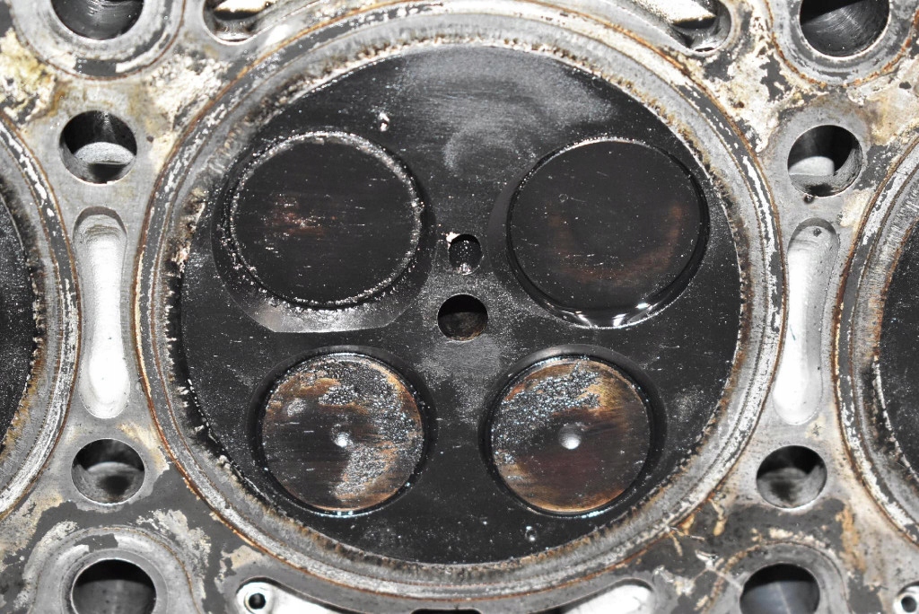 фото №8, Головка двигуна права r6420163601 mercedes gl x164 3.0 cdi 224 km 4wd 06-09