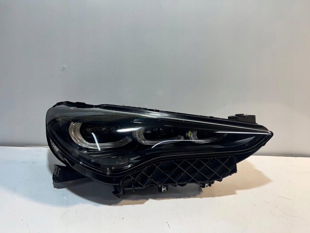 Alfa romeo stelvio рестайлінг  full led фара правий Ціна