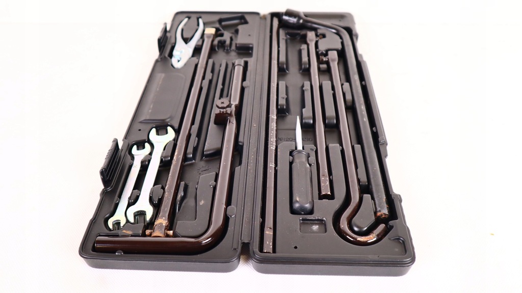 фото №4, Toyota land cruiser 200 набор инструментов