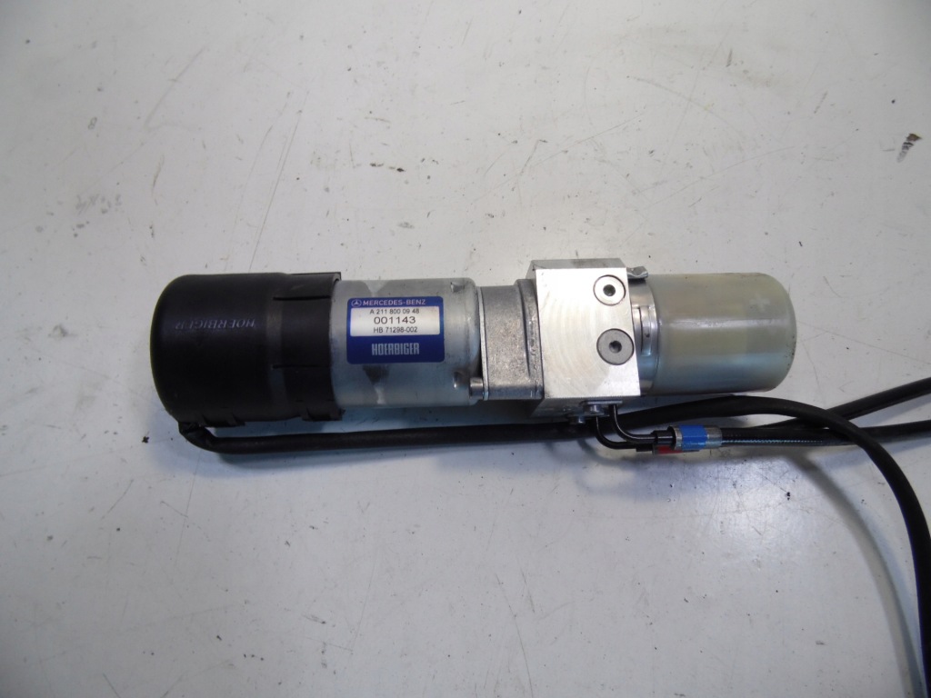 фото №1, Насос кришки задня mercedes w211 w219 cls 2118000948