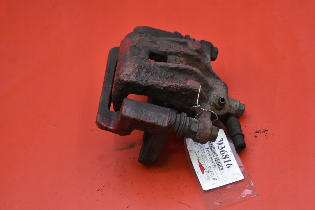 фото №5, Суппорт тормозной левый задняя hyundai tucson 1 i 2.0 16v 141 km 04-10