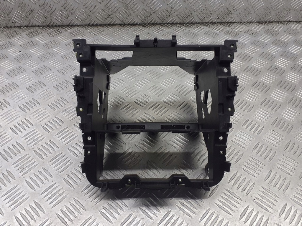 фото №1, Рамка карман корзина радио vw golf v 1k0858089c