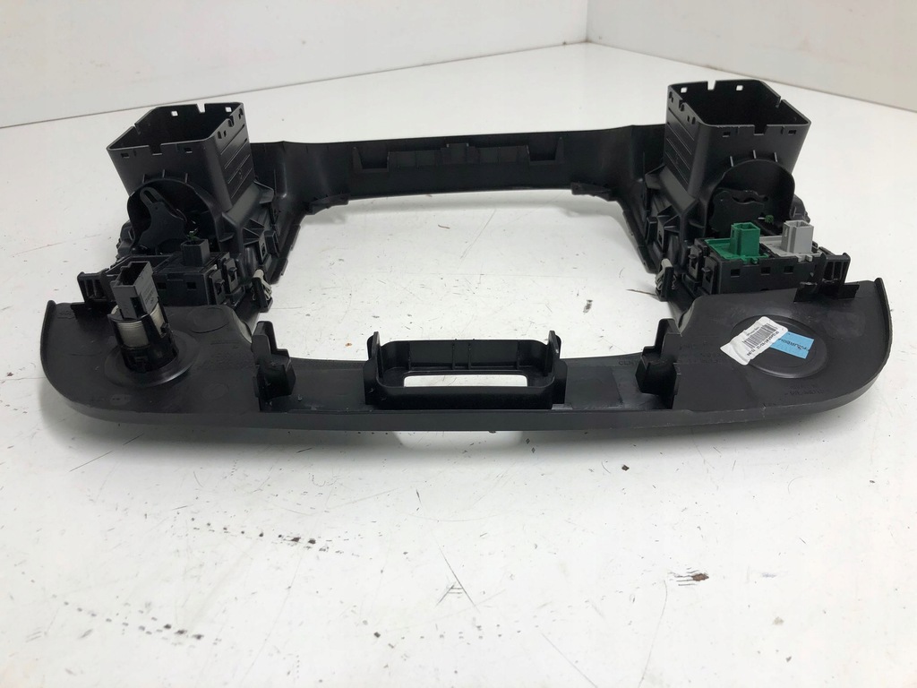 фото №11, Opel vivaro 2016 консоль средняя / радио / gps