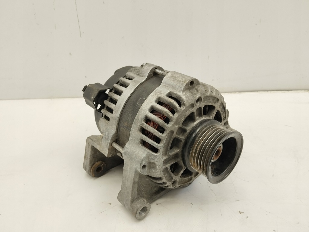 фото №1, Chevrolet aveo t300 1.2 16v генератор 13579664