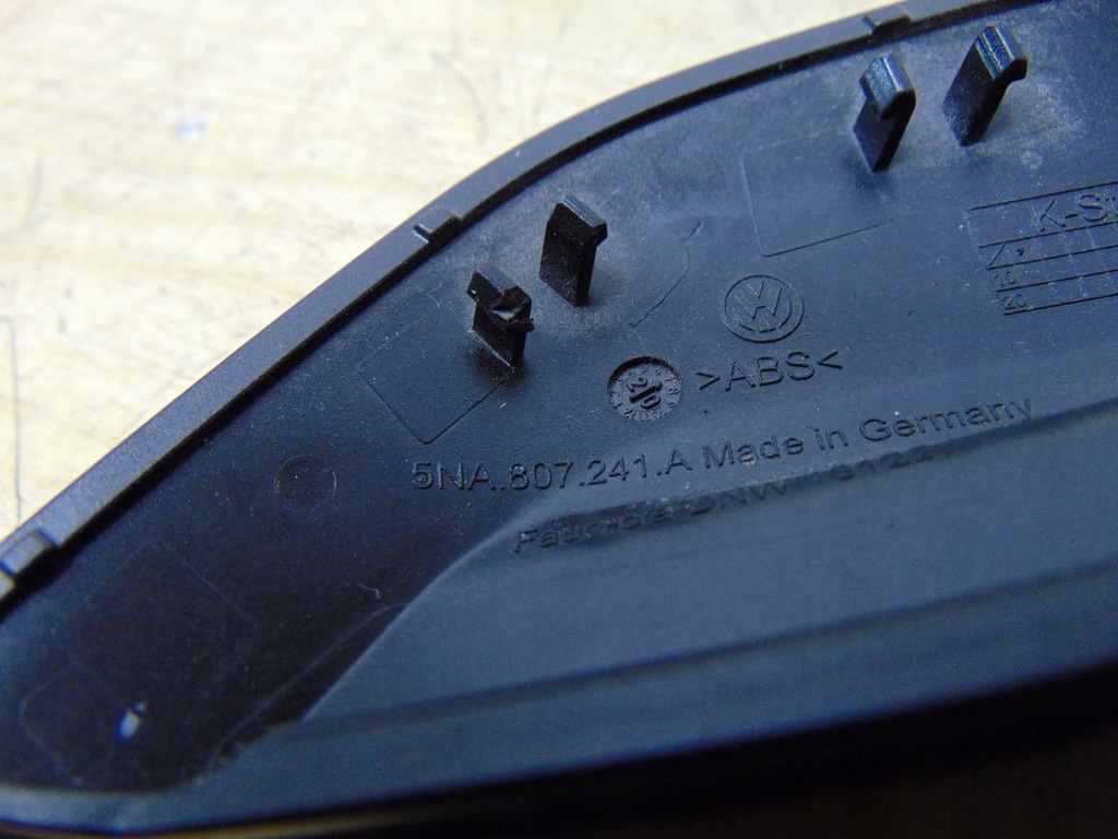 фото №8, Заглушка w бампер vw tiguan r-line 5na807241a