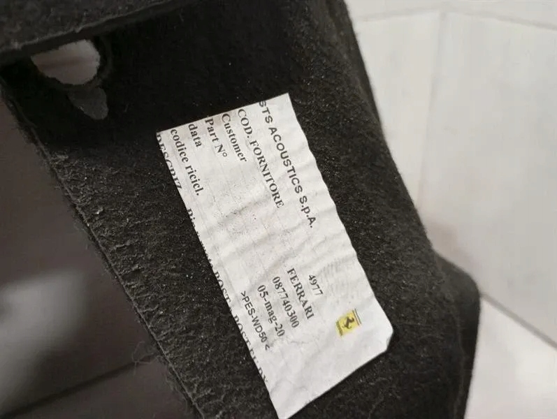 Ferrari підкладка підкрилок 87660800 Київ