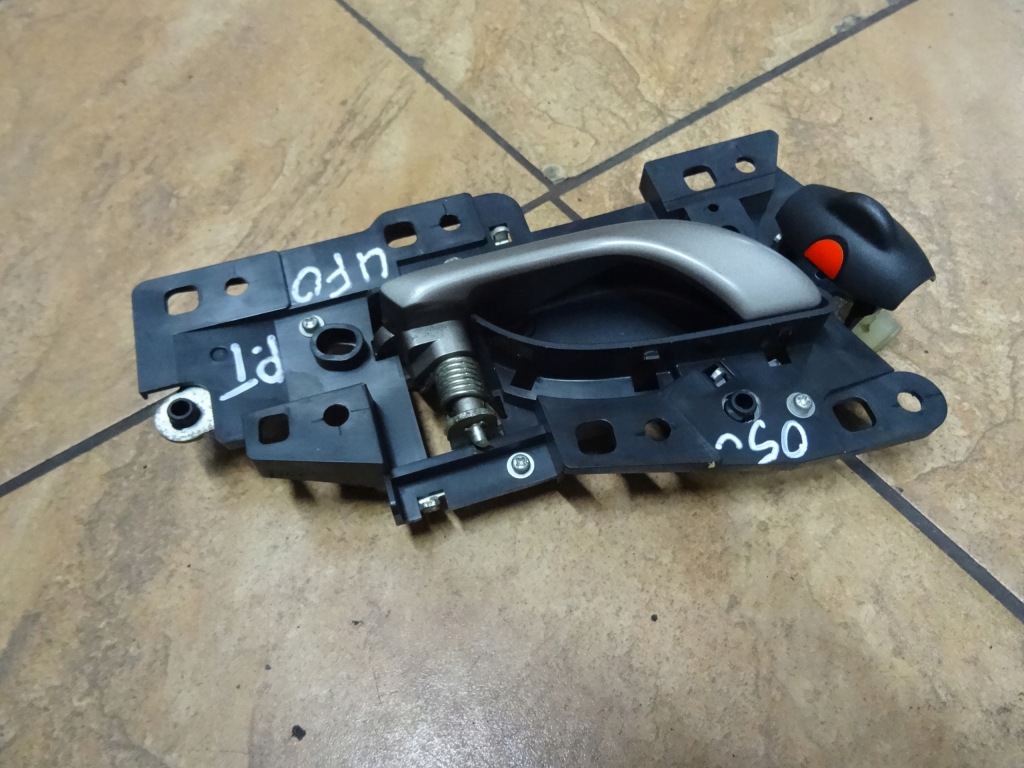 фото №3, Honda civic viii ufo 2.2d 05' ang ручка правый задняя