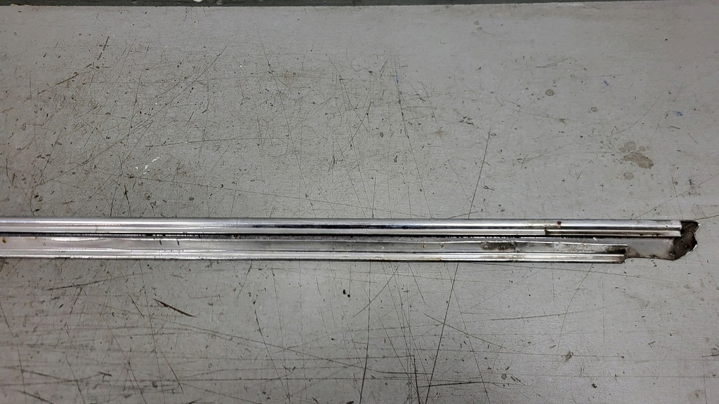 фото №8, Молдинг хром pod стекло правый перед mercedes w108 w109