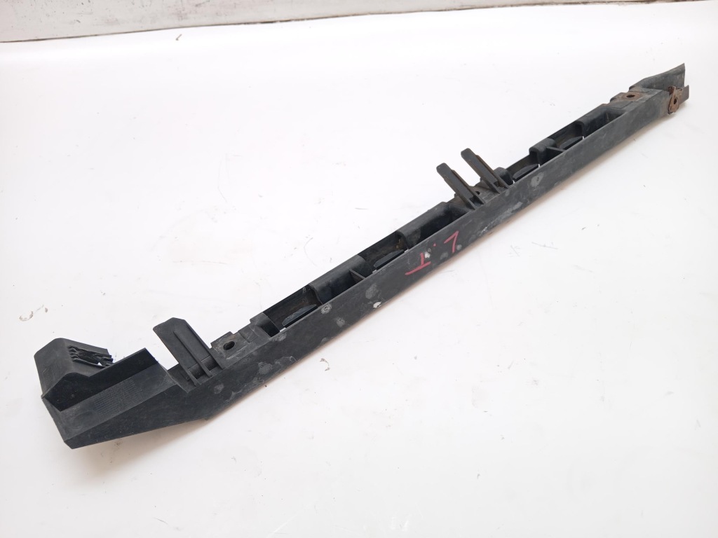 фото №1, Направляющая бампера левый задняя bmw 7 e65 740d 8245313