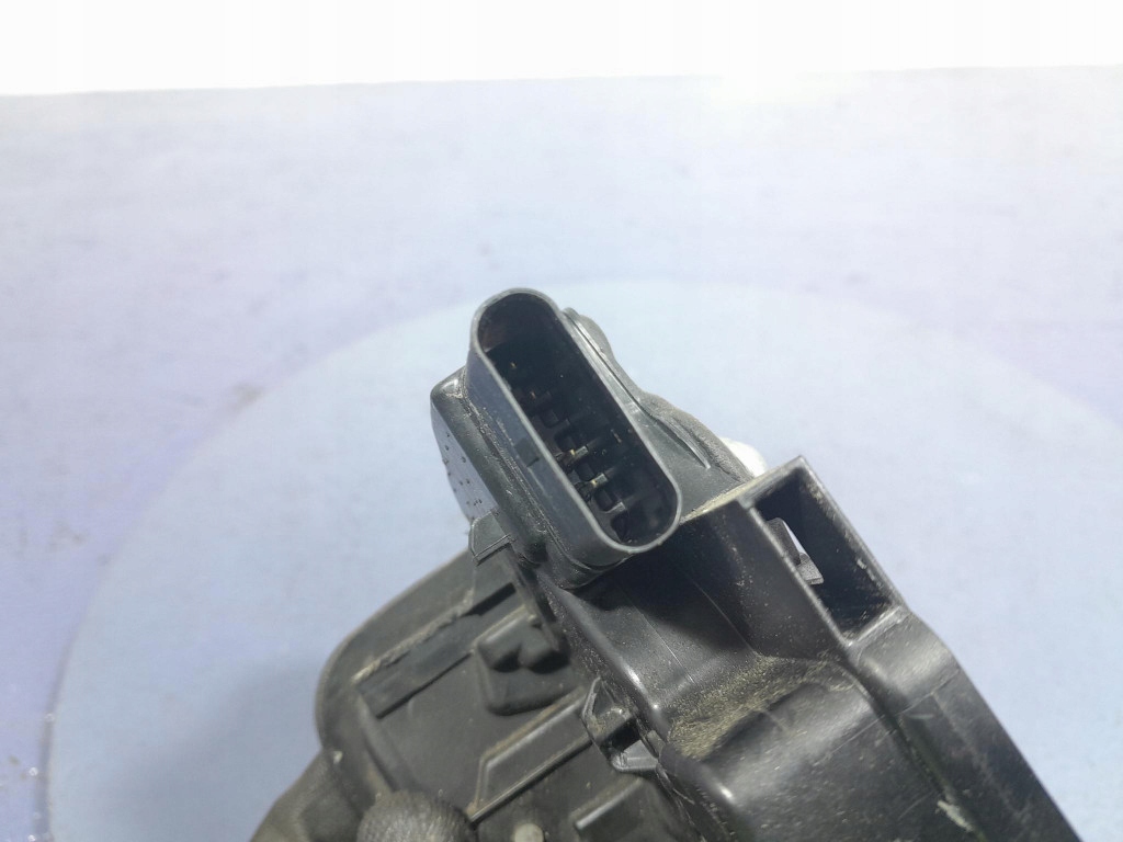 Mercedes a-klasa w177 замок дверь перед правый a1770032899 с Разборки