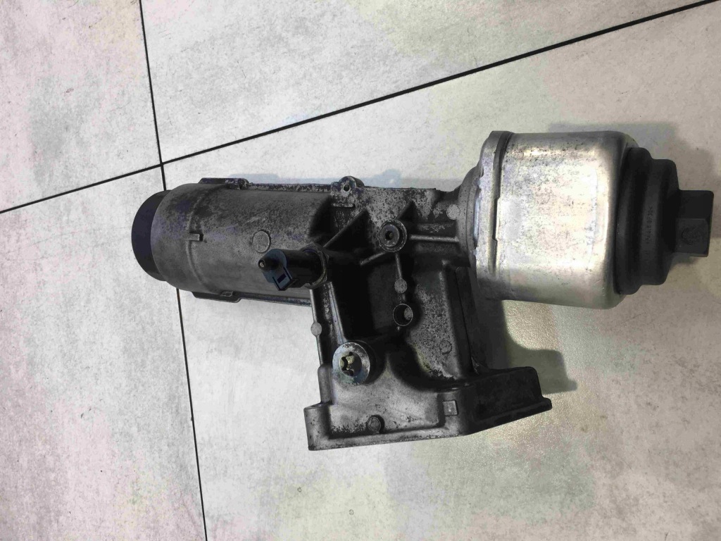 фото №1, Volkswagen оригинальный номер 038115389b основание фильтра масла