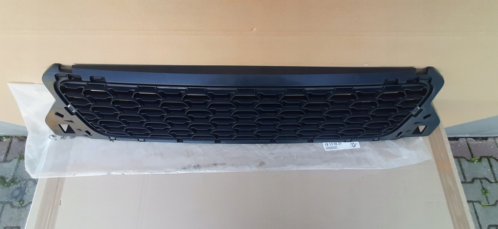 фото №7, Решітка середня бампера dacia duster i lift nowa!