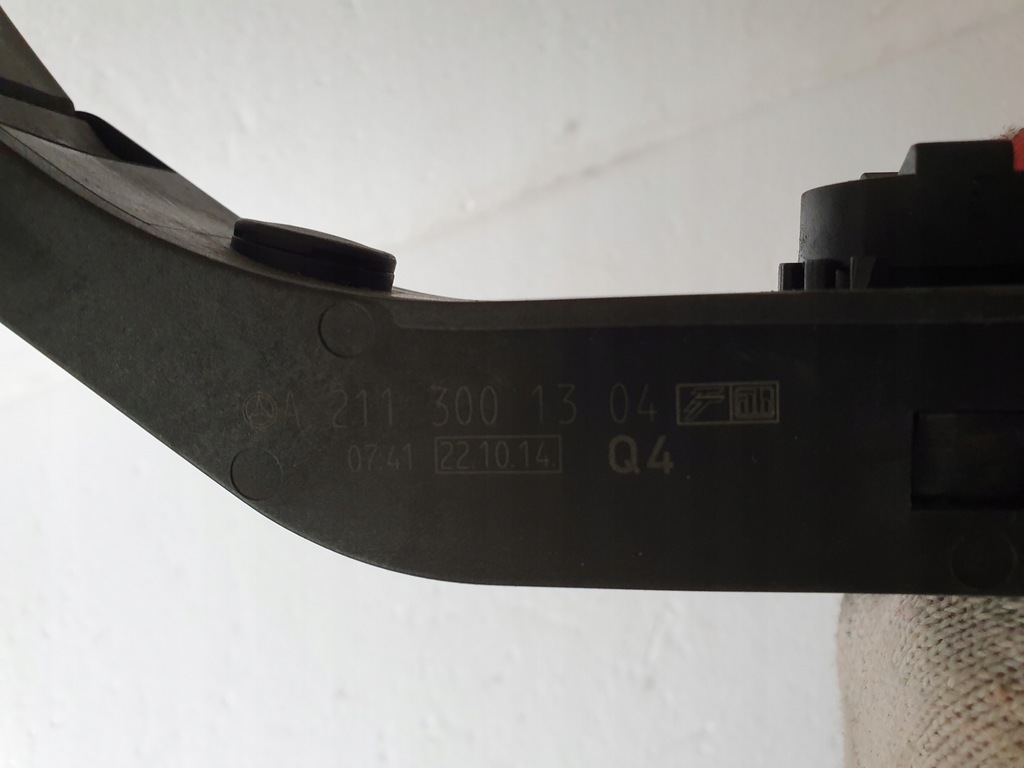 фото №7, Педаль газу потенціометр mercedes w203 a2113001304