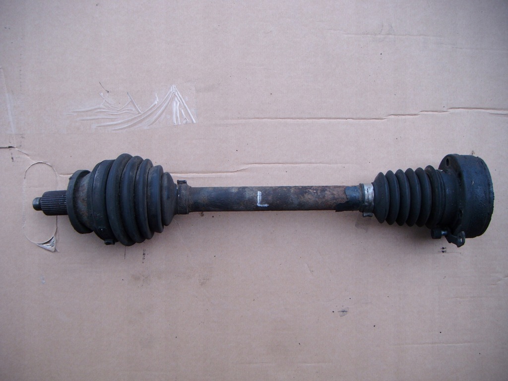 фото №1, Vw polo 9n 01- 1,4 приводной вал левая