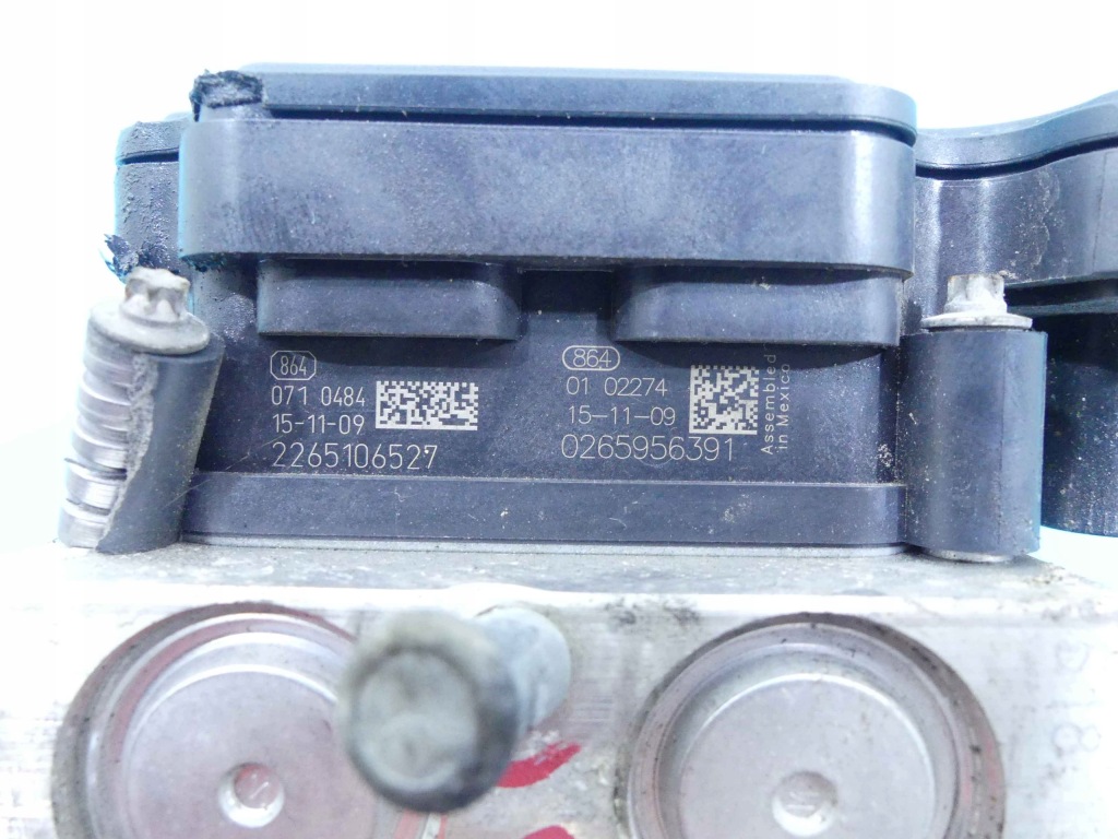 Купить Насос abs tesla model s 12-16 1037797-00-c