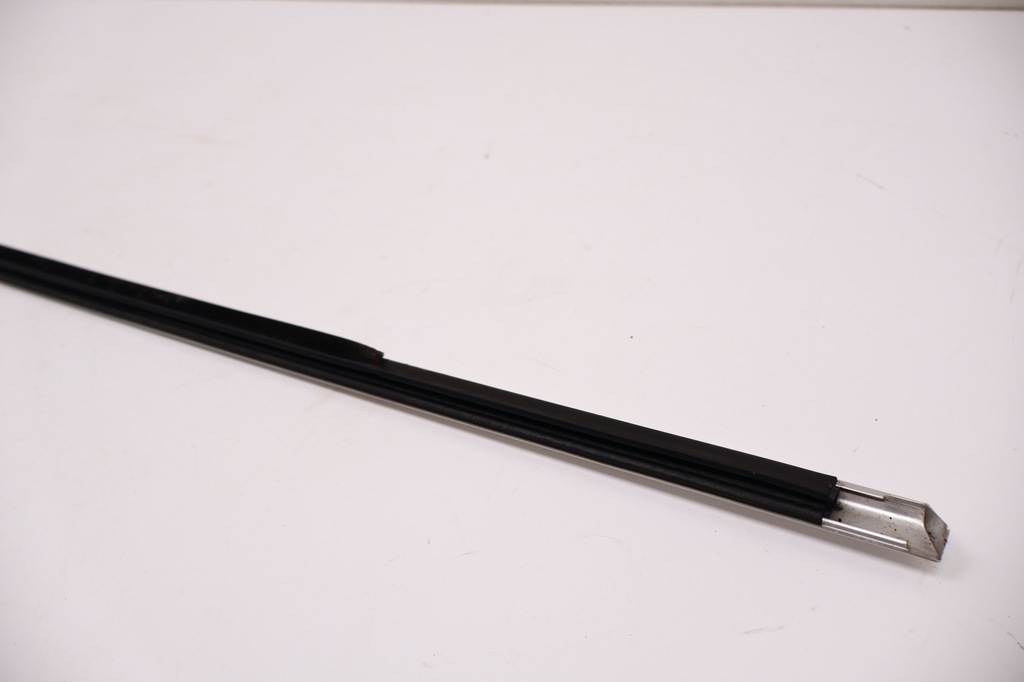 фото №6, Volvo xc60 i lift молдинг ущільнювач ліва перед