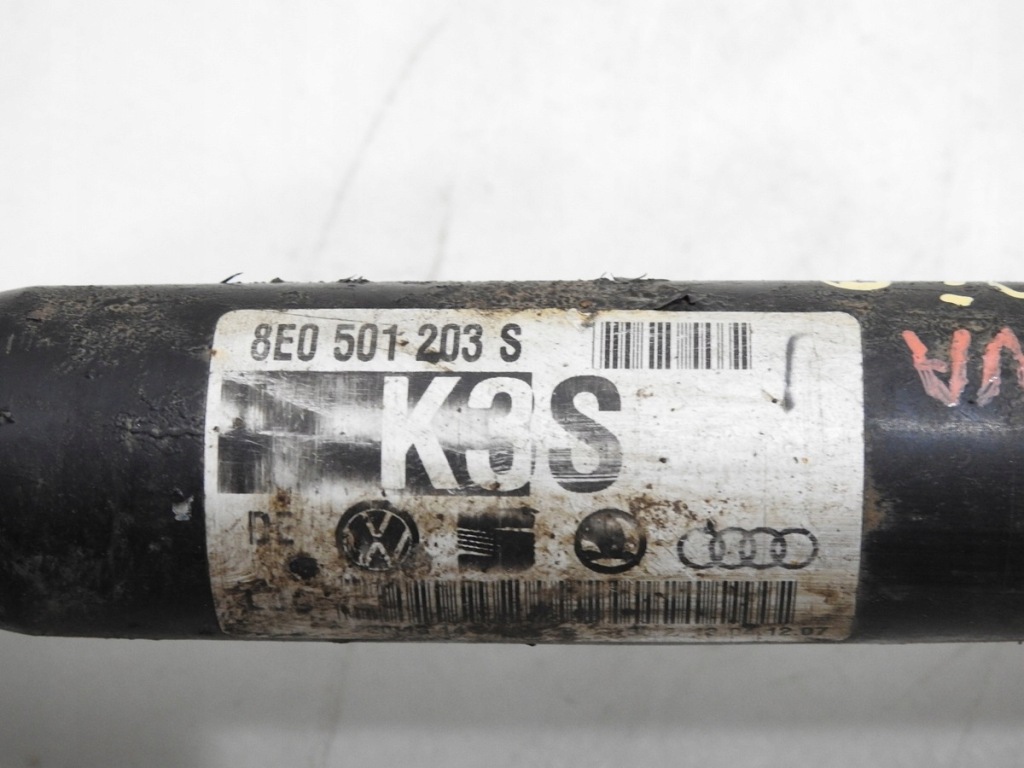 Купити Привідний вал ліве задні audi a4 b7 2.0 tdi quattro