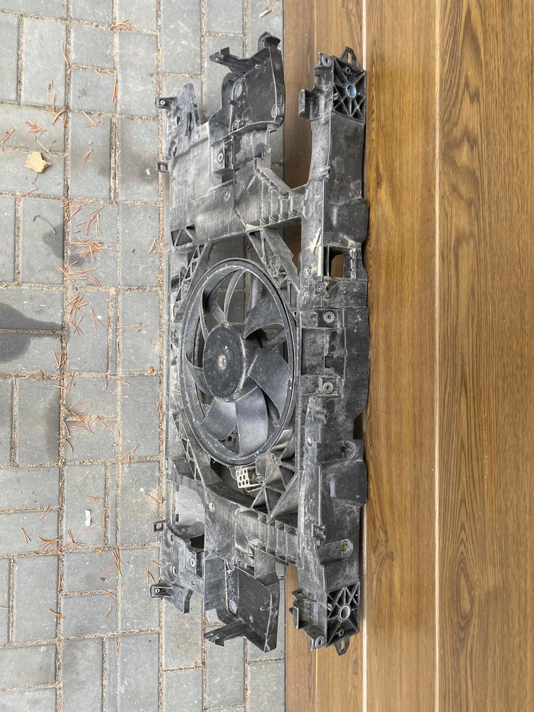 фото №8, Renault megane iii pas передній вентилятор 75210004r