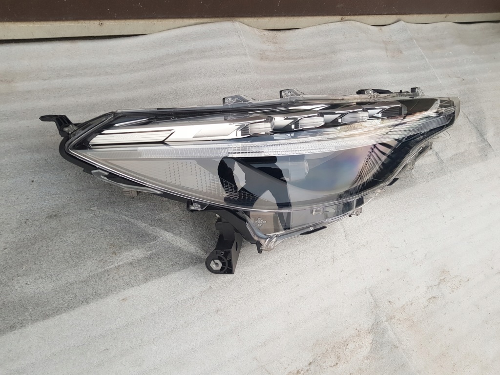 фото №3, Лампа передняя правая full led toyota corolla cross full led