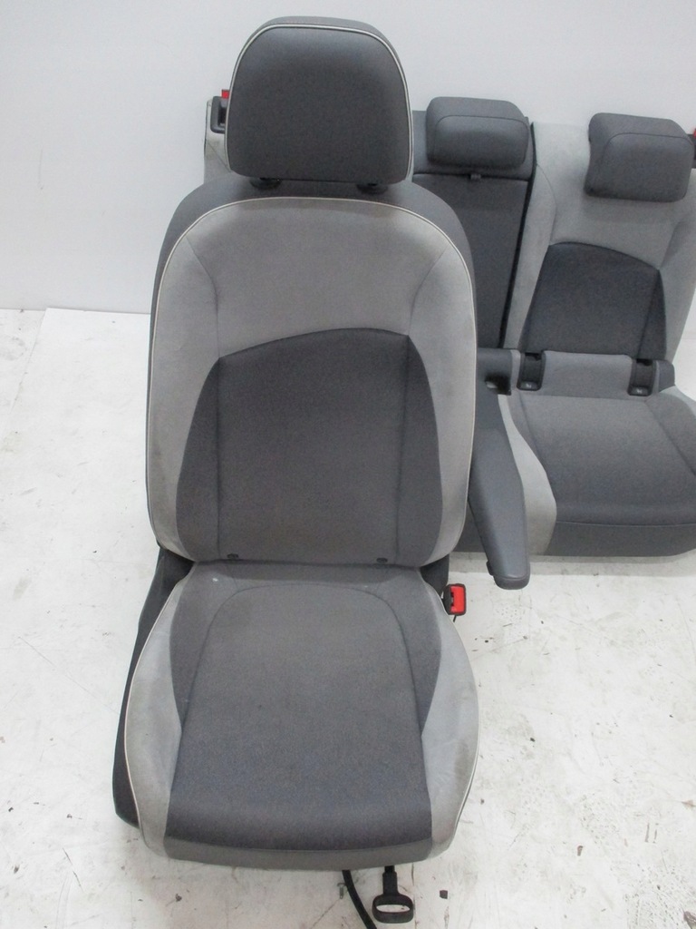 фото №8, Обивка pół кожа сиденья vw id3 20r