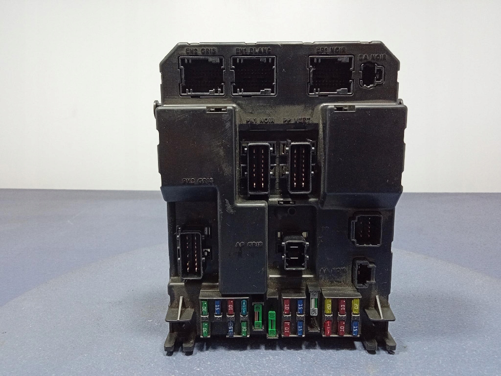 фото №1, Peugeot 307 коробка модуль bsi j04 9651196980