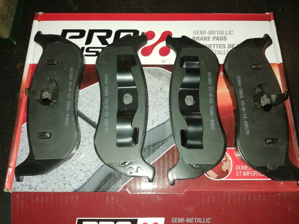 фото №1, Тормозные колодки задние jeep wrangler liberty 2003/07