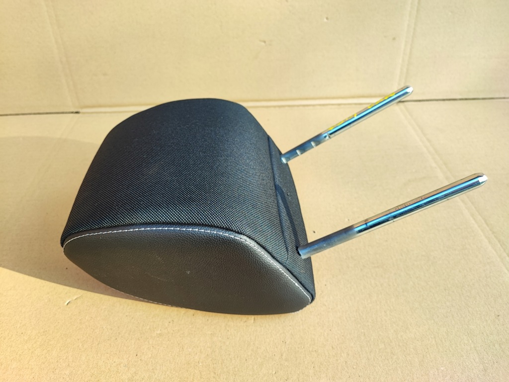 фото №5, Kuga mk1 подголовник перед кожа левый правый передний