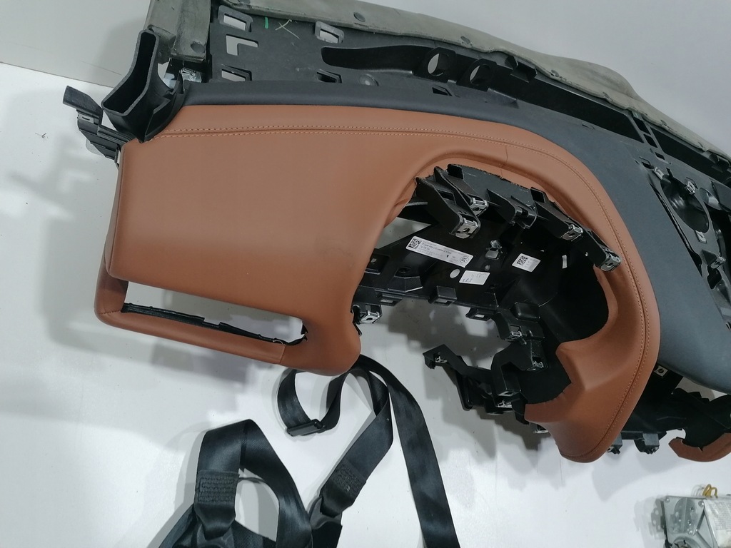 фото №6, Maseratti levante панель приладів консоль подушка безпеки ремені