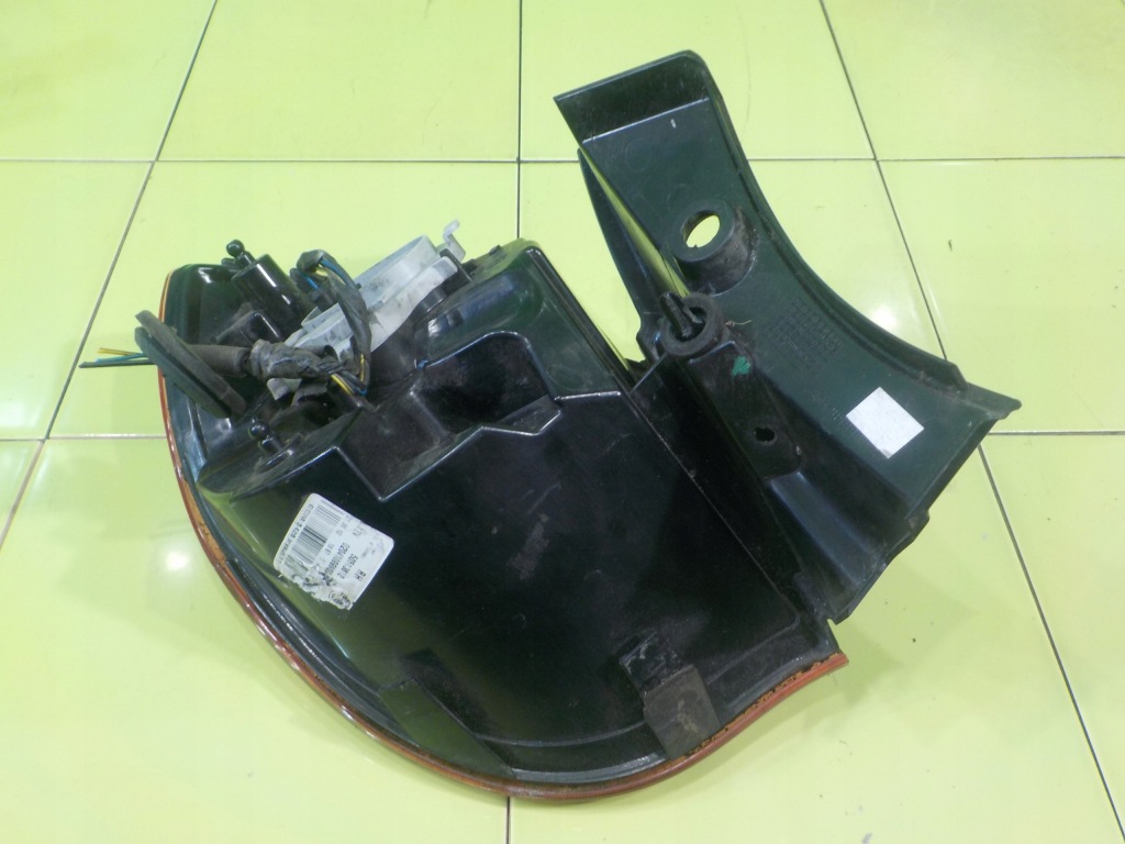 Alfa romeo giulietta 1.4 t 10r hb 5d лампа правая задний  50513612 Недорого