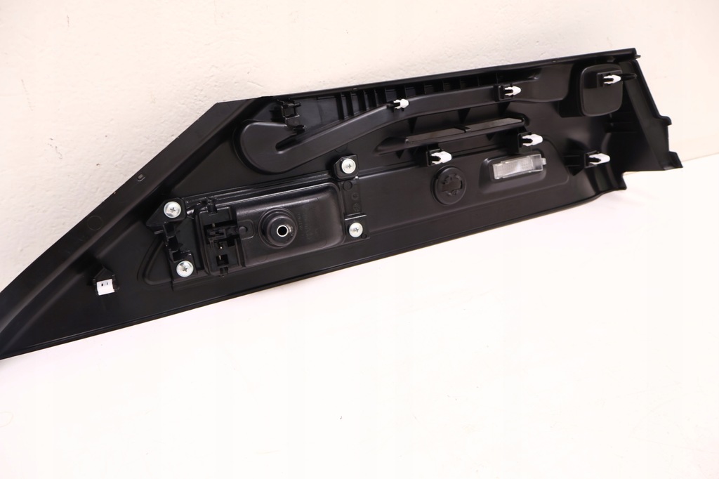 фото №7, Maserati grecale защита накладка обшивка багажника правая 670167214