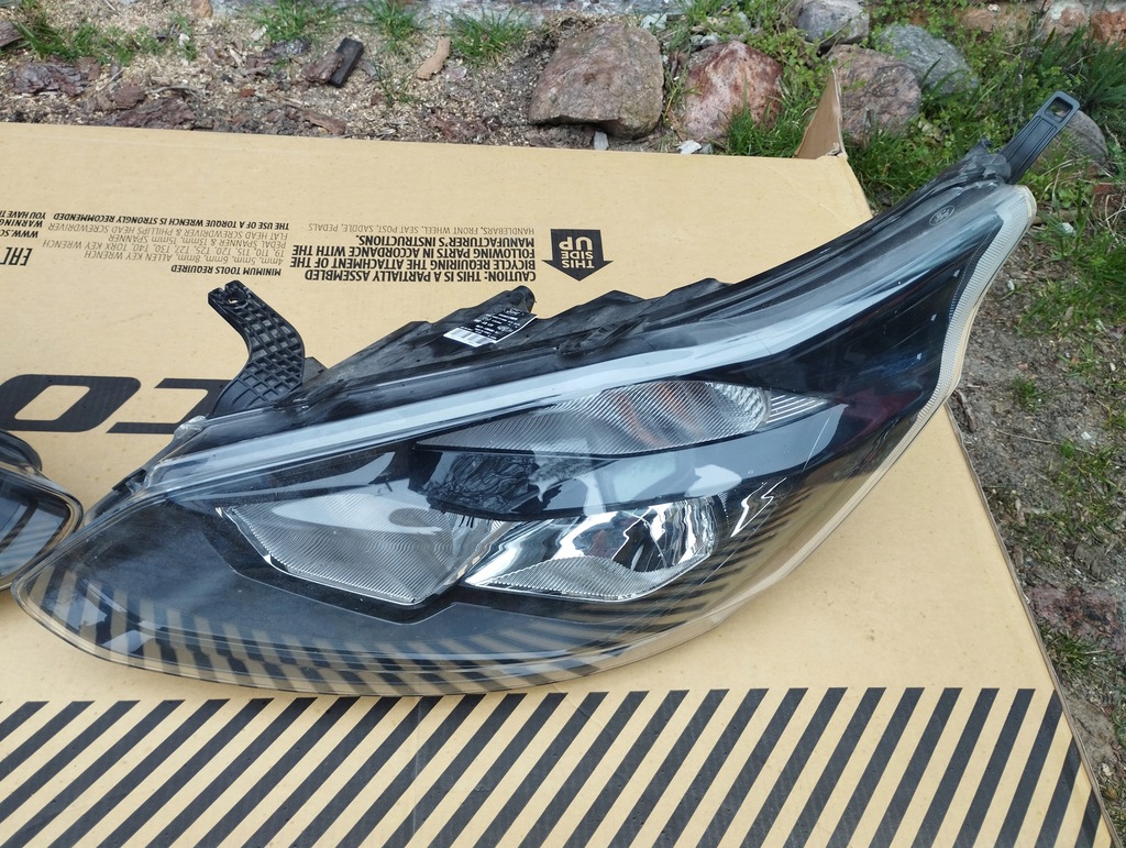 фото №3, Лампа левая правая передняя ford transit custom